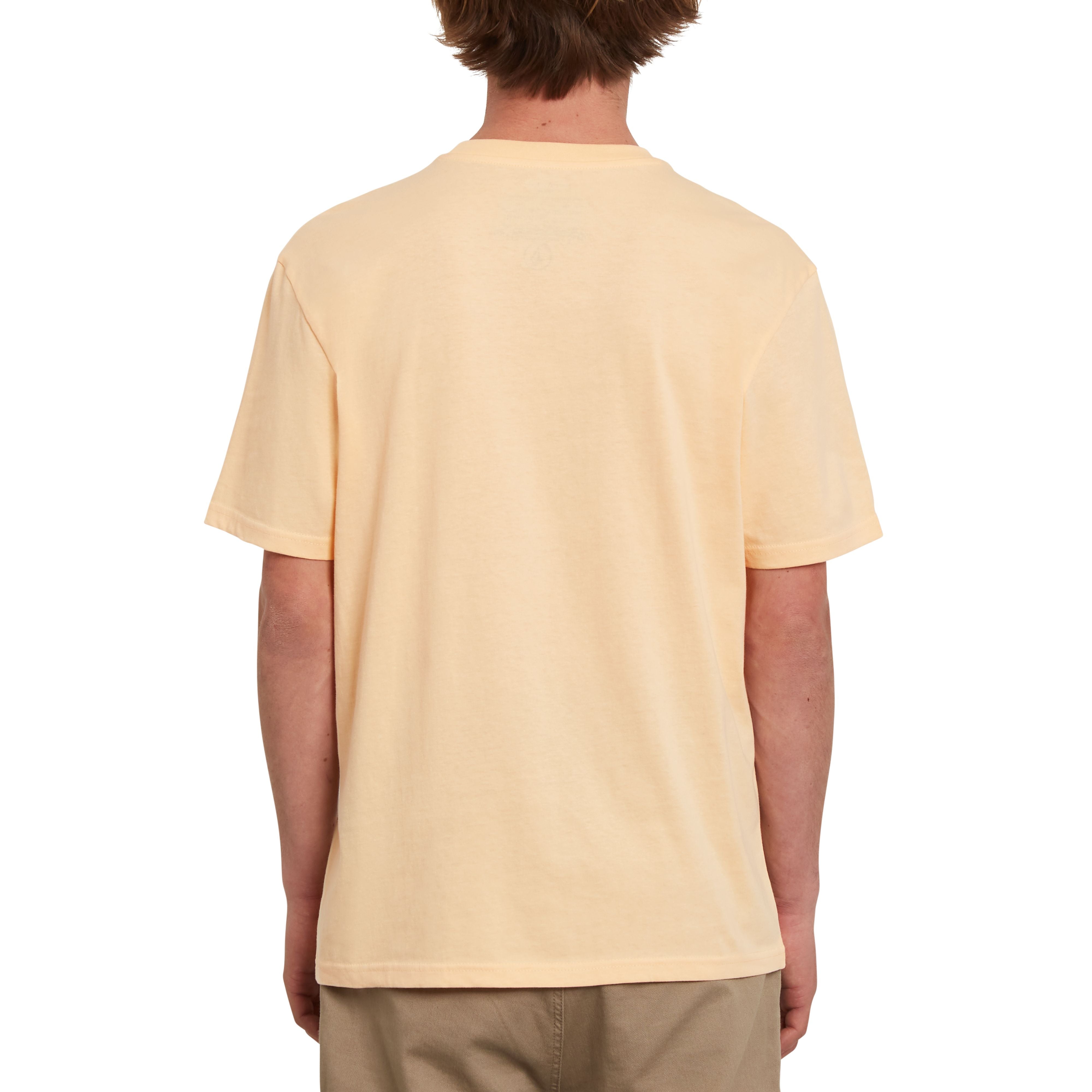 Schlichtes Volcom T-Shirt in färbe Cream Blush mit kleiner Volcom Stickerei über dem Herzen aus 100% Bio Baumwolle.