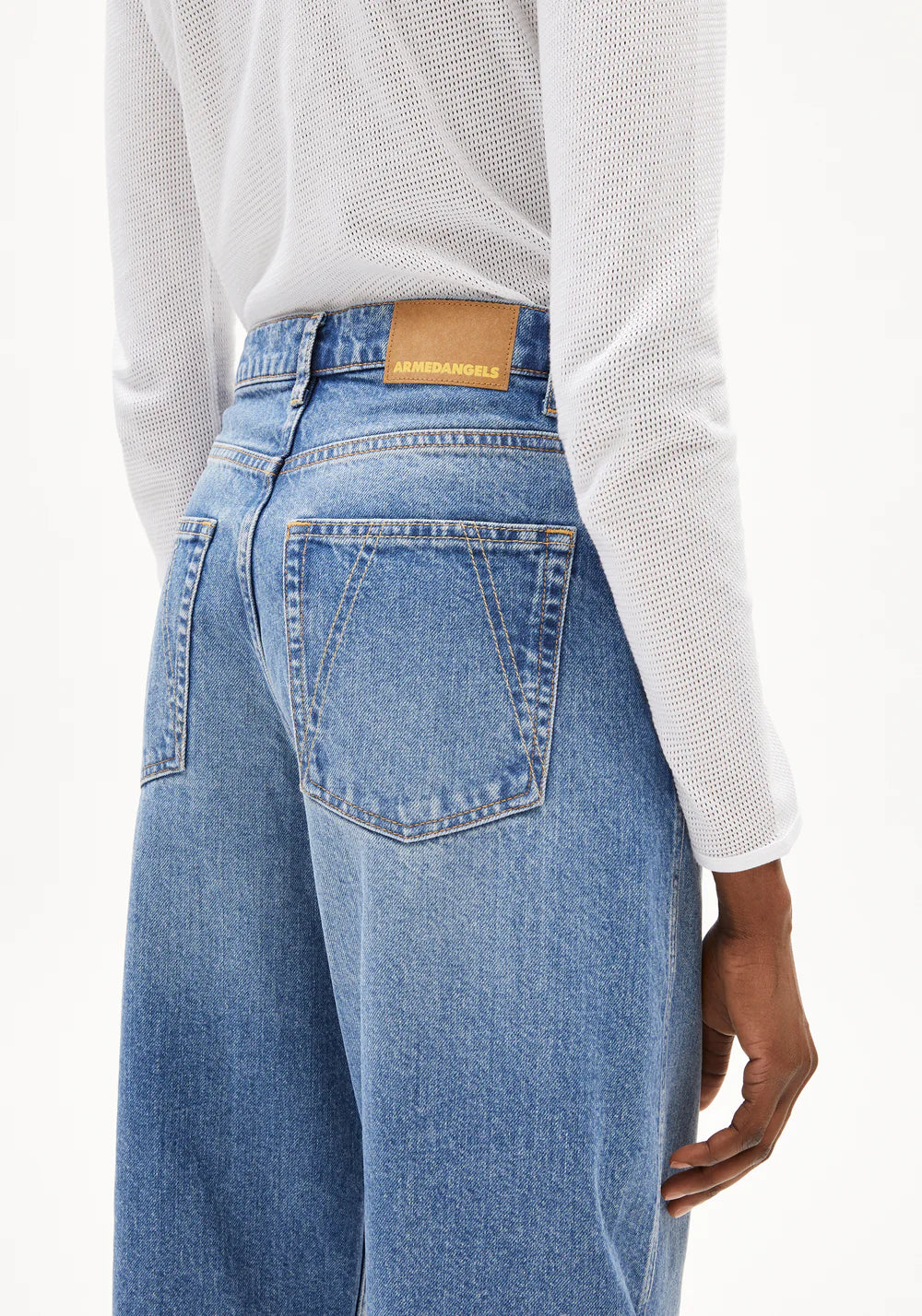 Armedangels Damen BAARELL Denims / 5 Pockets Barrel Leg Fit in crunchy