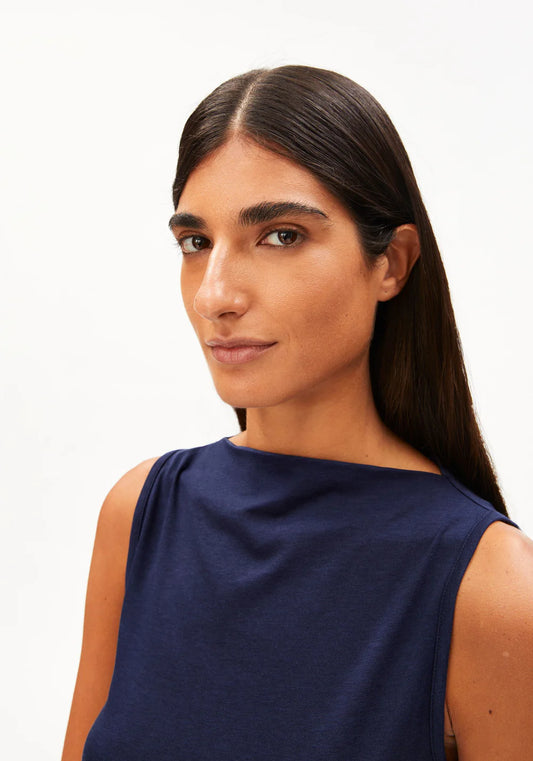 Armedangels LAMINIAA TOP in tinted navy