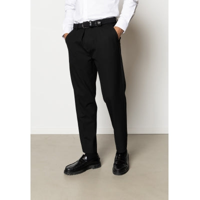 Clean Cut Copenhagen Copenhagen XO Louis Pants in Schwarz