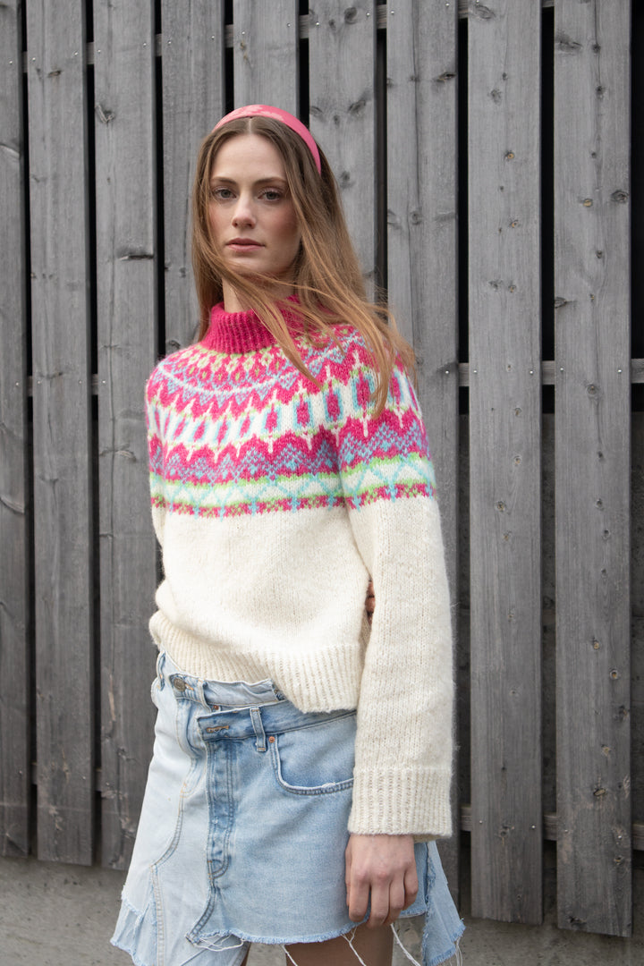 BÆSTMOR Cenza sweater in Off-white