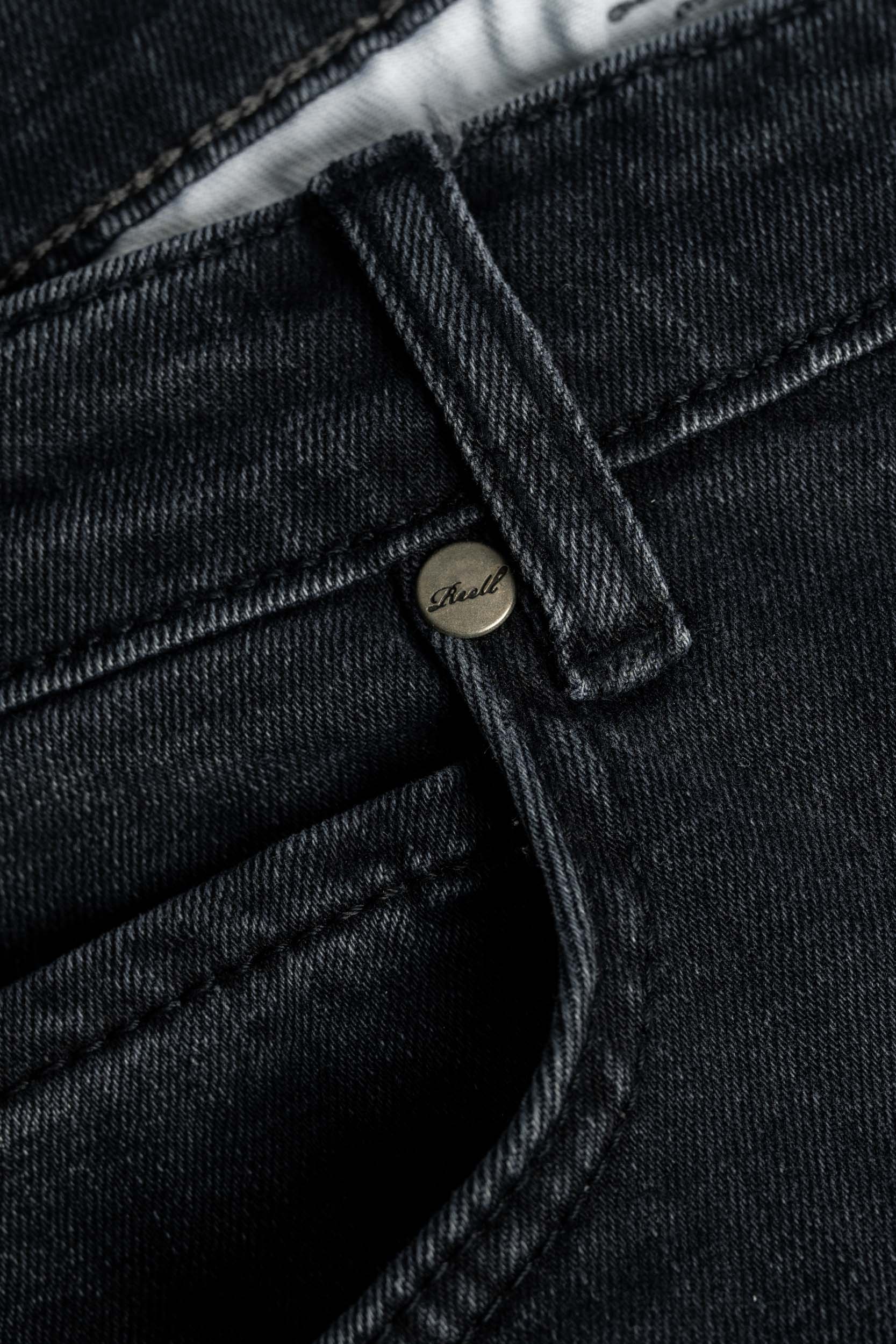 Reell Jeans Lowfly 2 FS25 in 121 Black Denim
