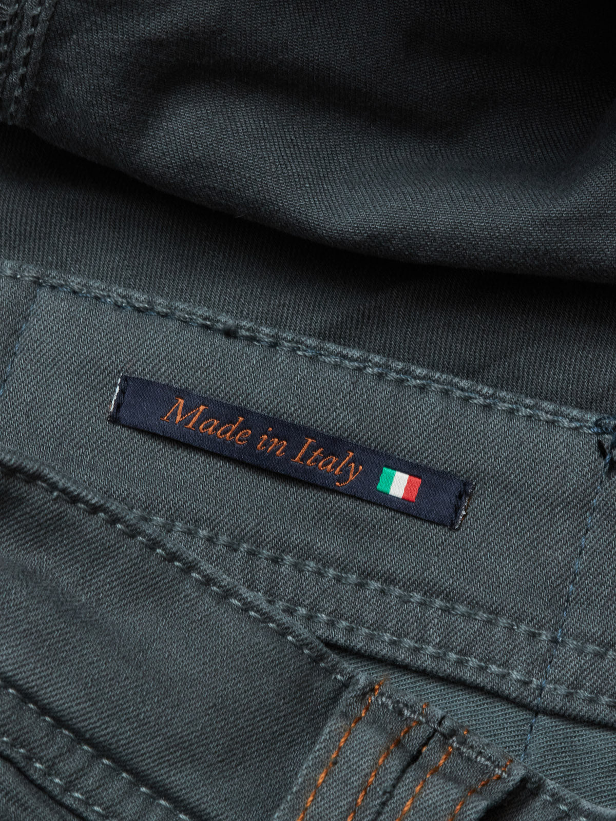 Blue de Gênes Paulo Pavia 1 Chino in Charcoal