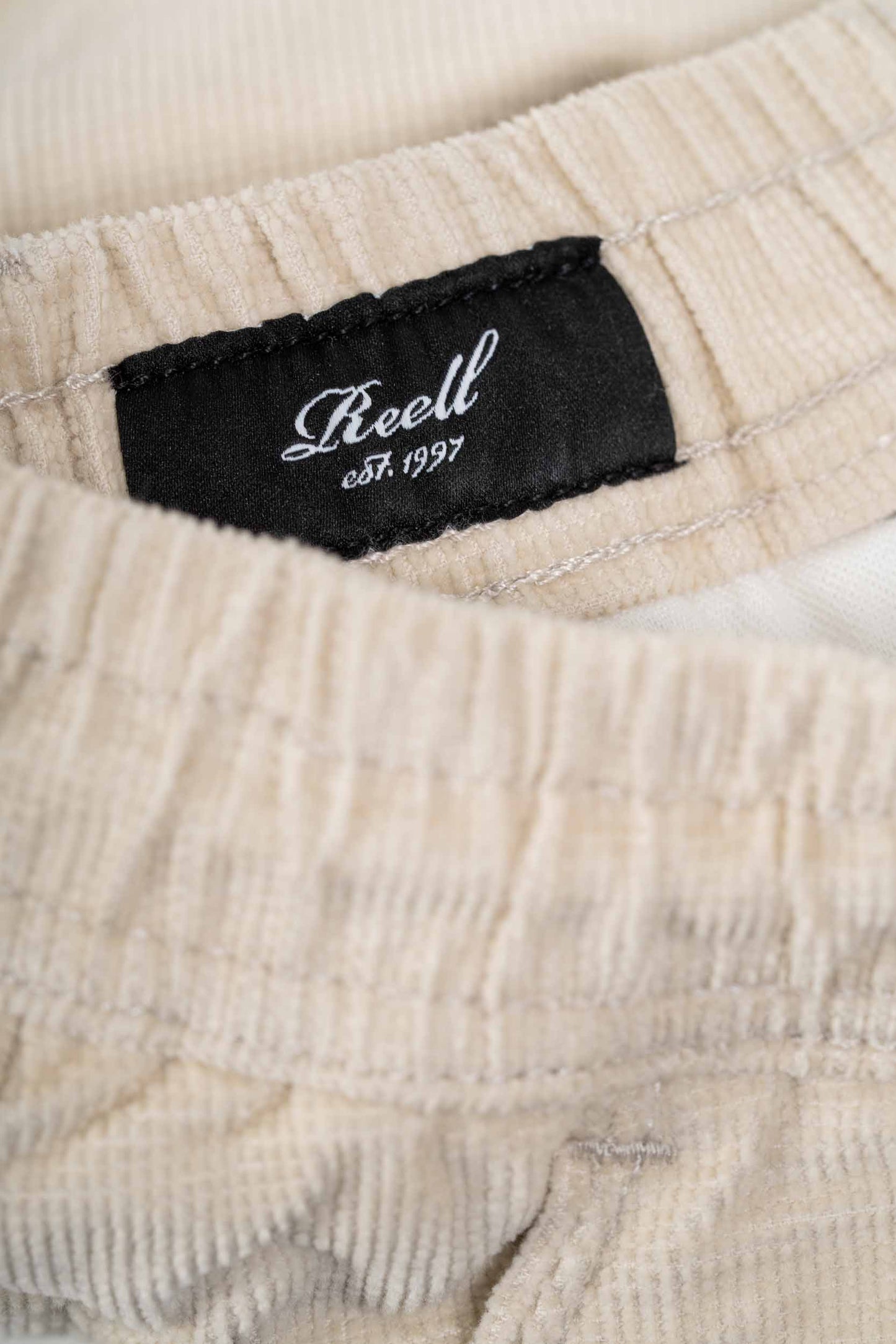 Reell Jeans Reflex Loose Chino FS25 in 264 Oatmeal Square Cord