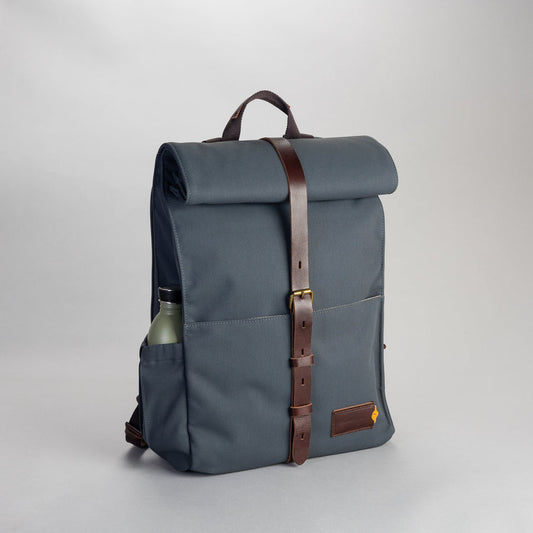 Property Of.. ALEX 24H Backpack 3.0 in Stone Blue/Braun