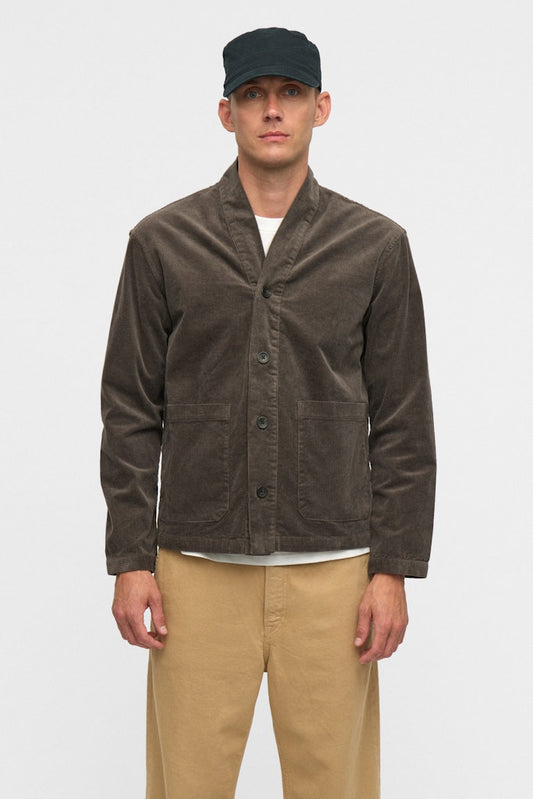 Anerkjendt AKOTTO CORD OVERSHIRT in Magnet