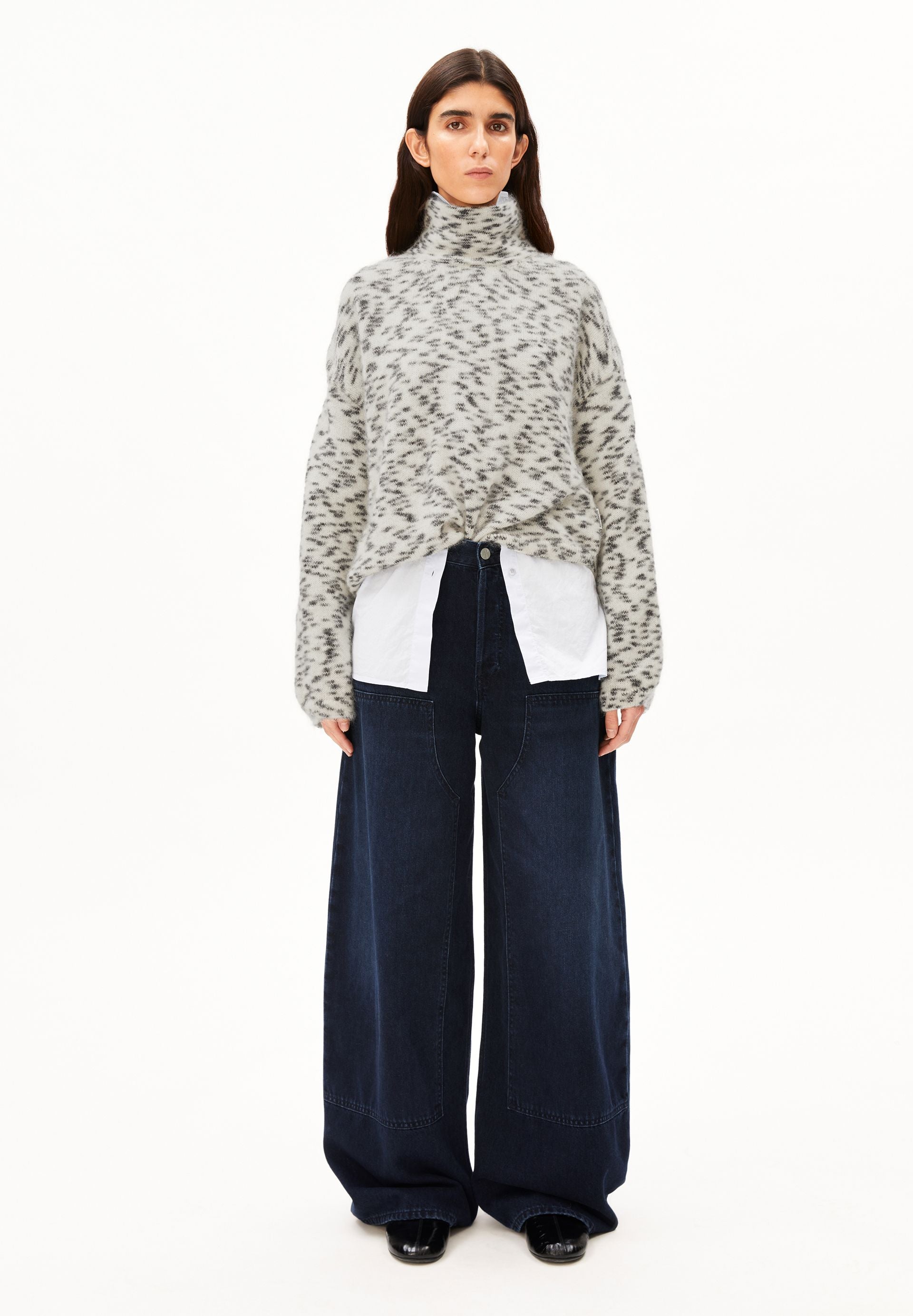 Armedangels Mohair Blend Dots Knit Sweater Damen in oatmilk-black