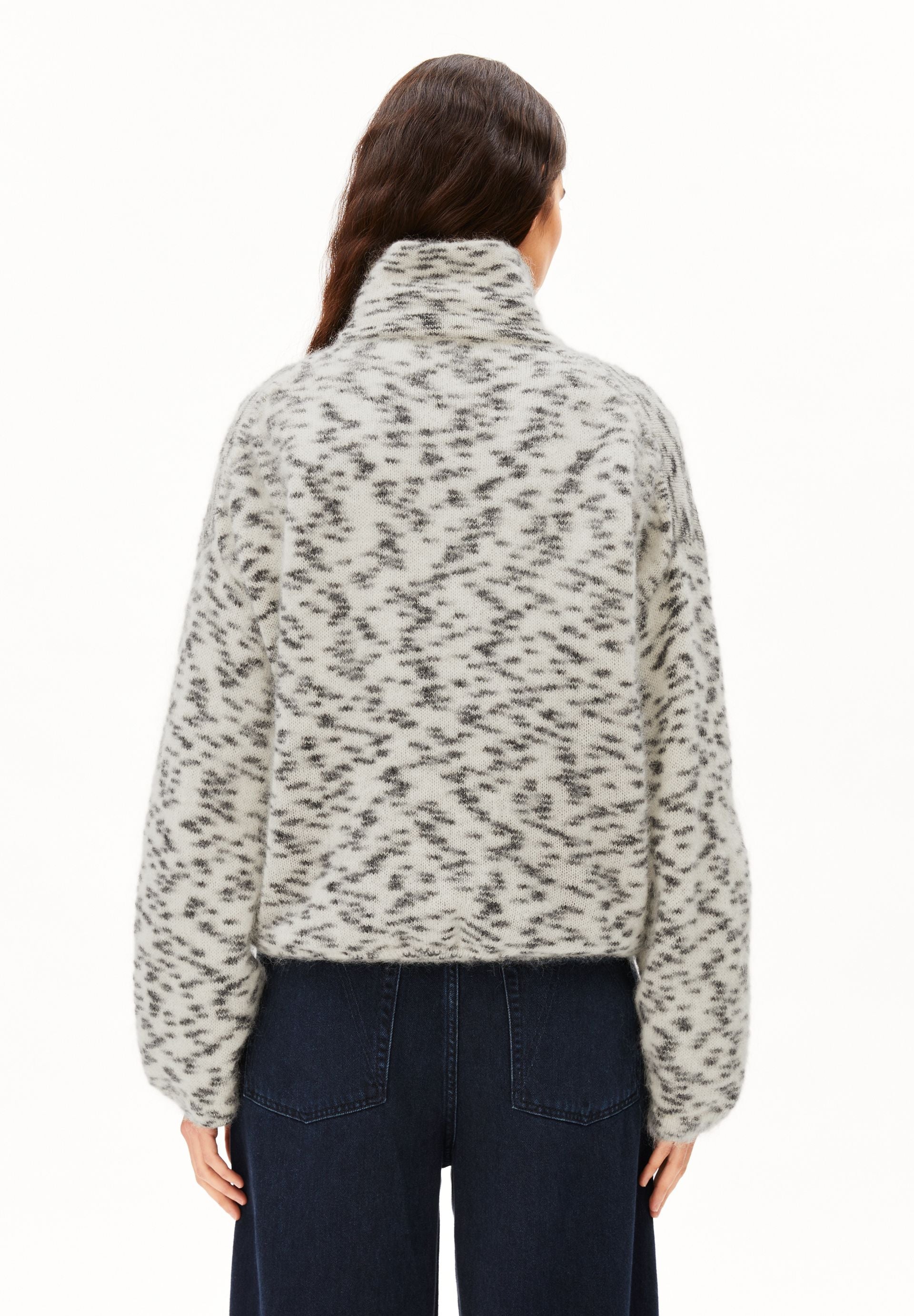 Armedangels Mohair Blend Dots Knit Sweater Damen in oatmilk-black