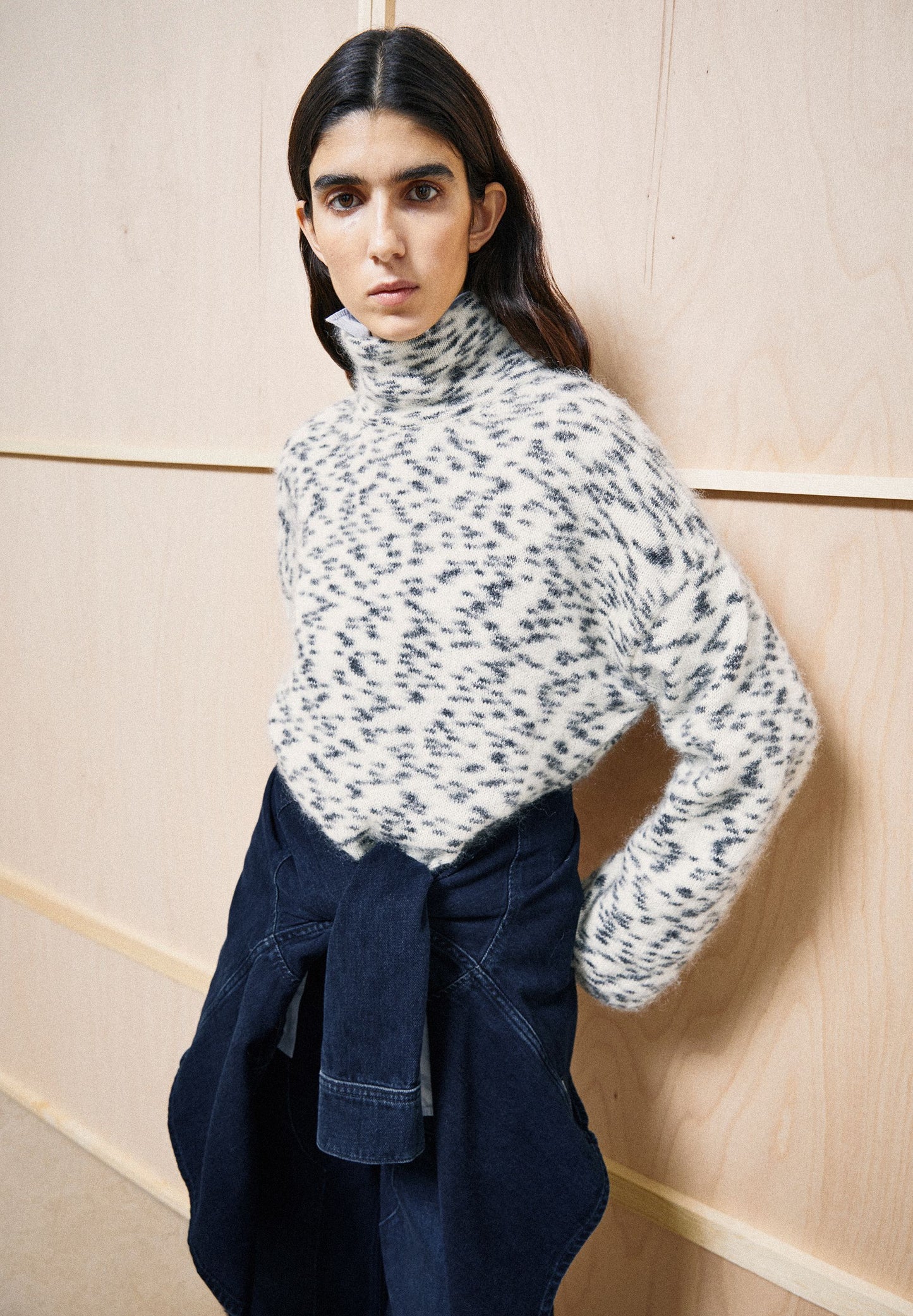 Armedangels Mohair Blend Dots Knit Sweater Damen in oatmilk-black