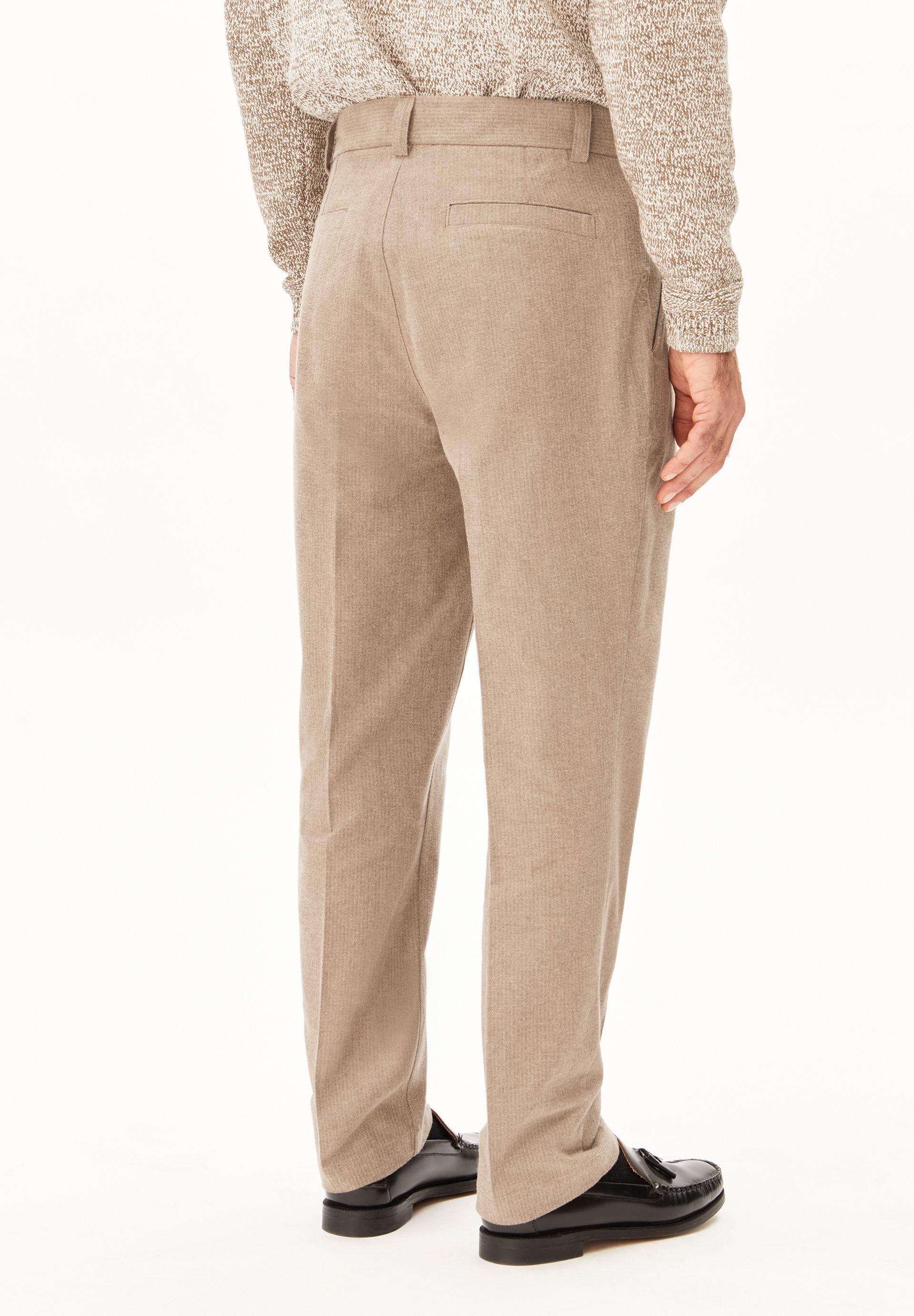 Armedangels Taamir Structure Pleated Pant Herren in honey reed