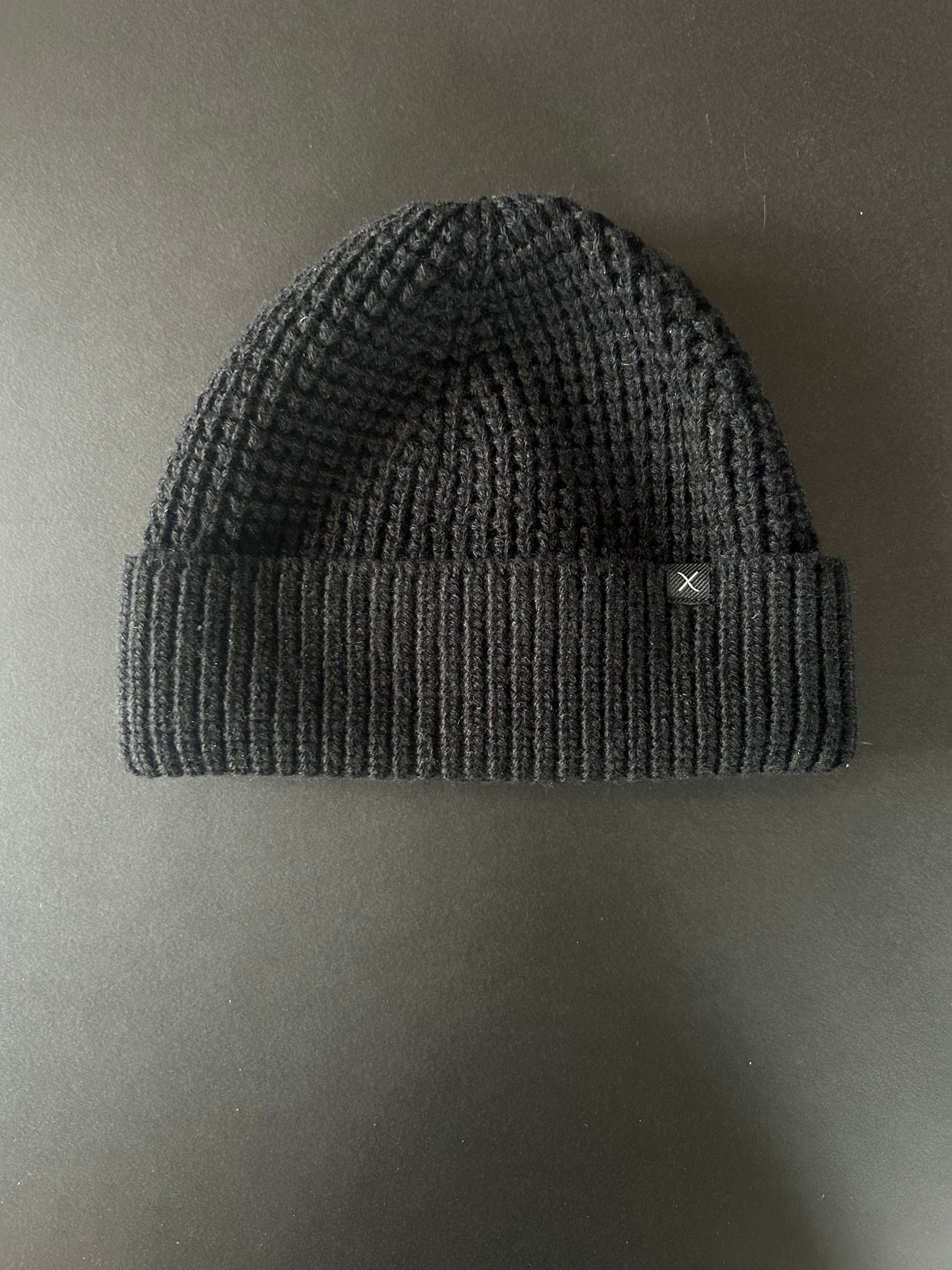 Clean Cut Copenhagen Fisherman beanie in Schwarz