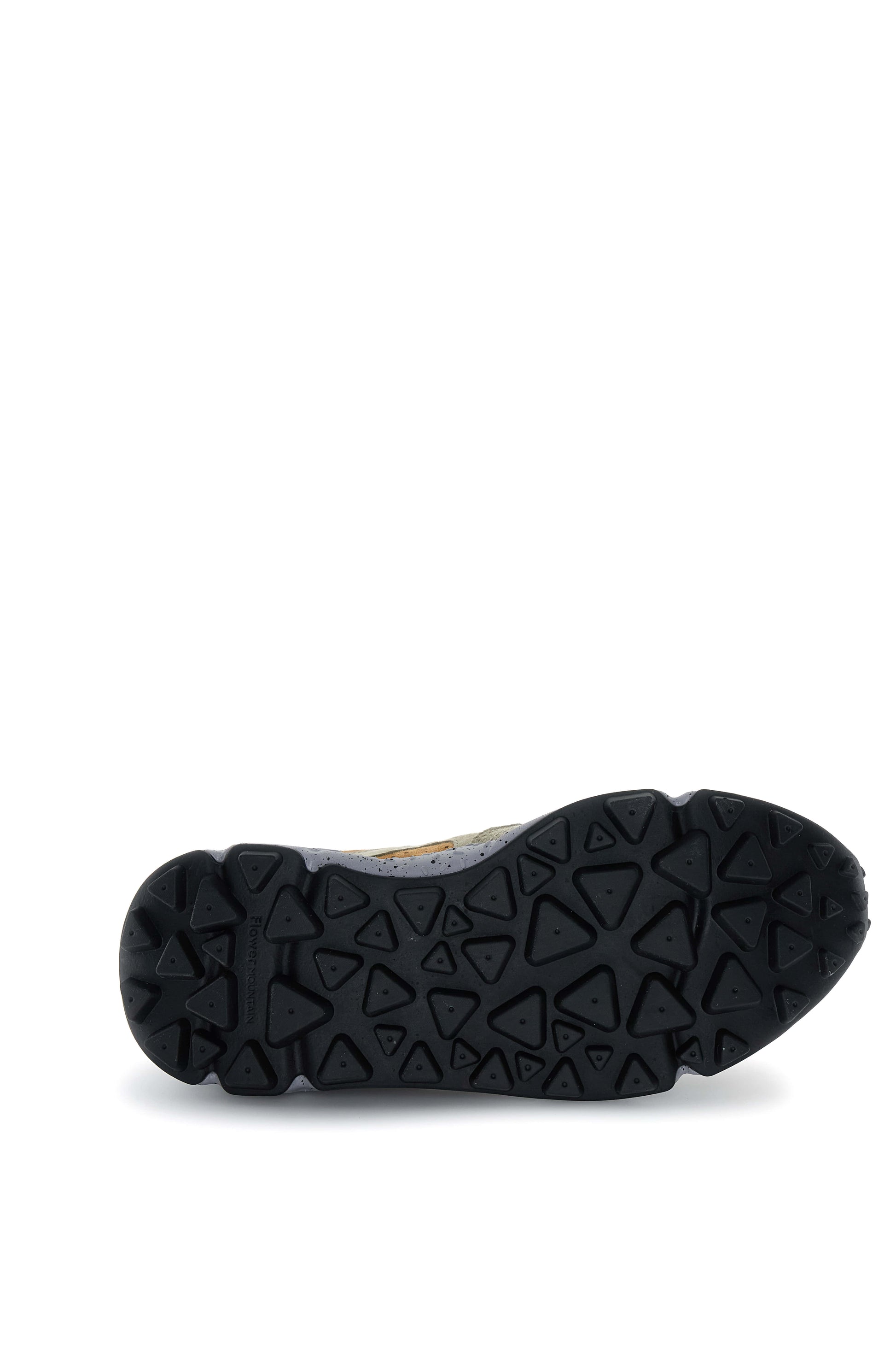 Flower Mountain Yamano 3 Man in Dark Beige Grey Black