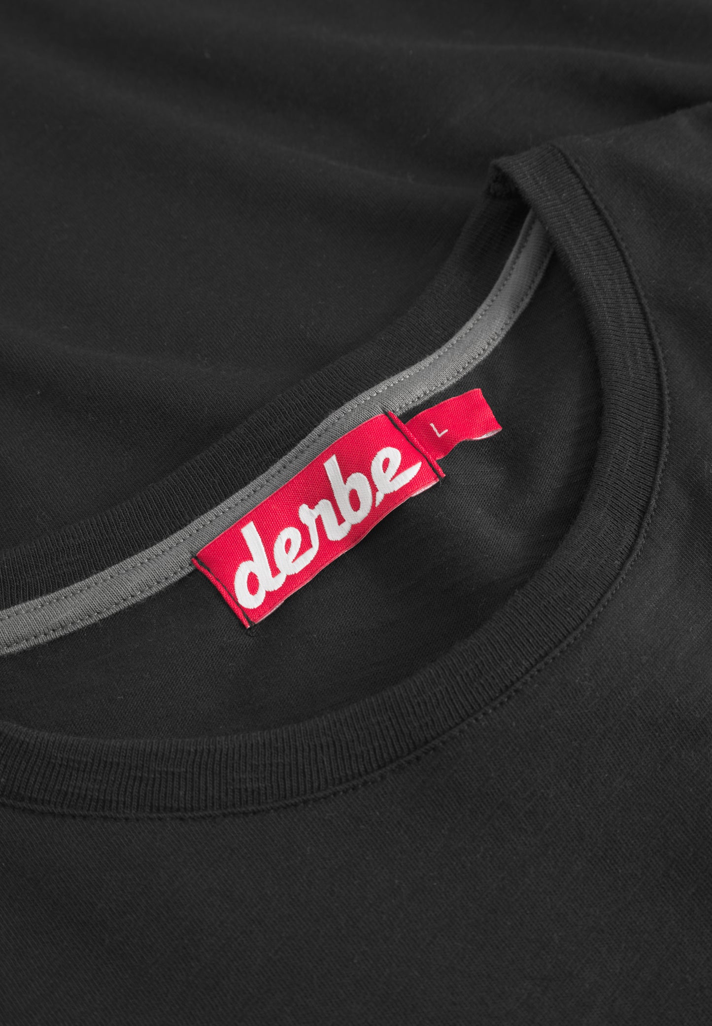 Derbe Hamburg Schreimöwe Herren Pocket T-Shirt in jet black