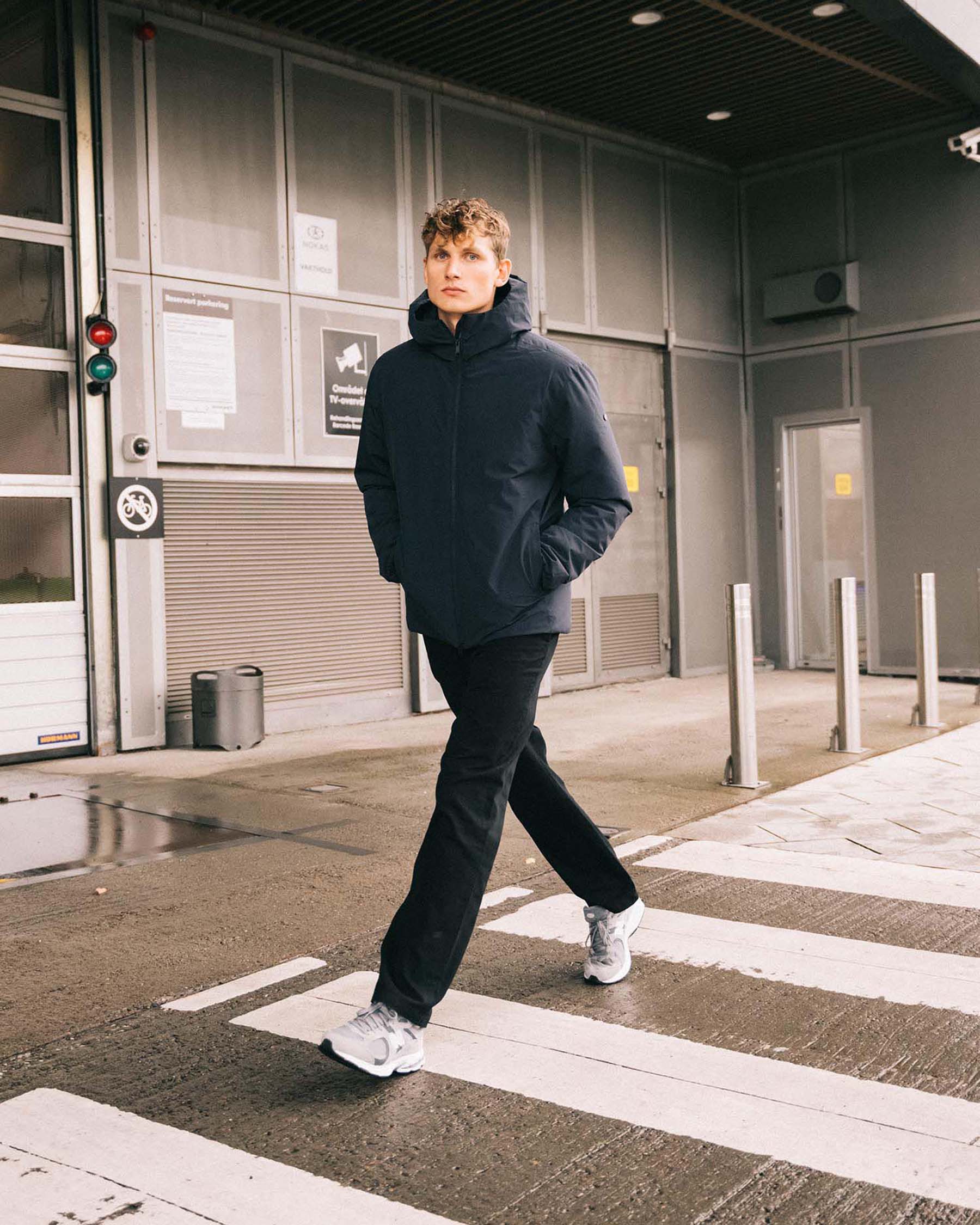 Scandinavian Edition Nimbus in Midnight Blue