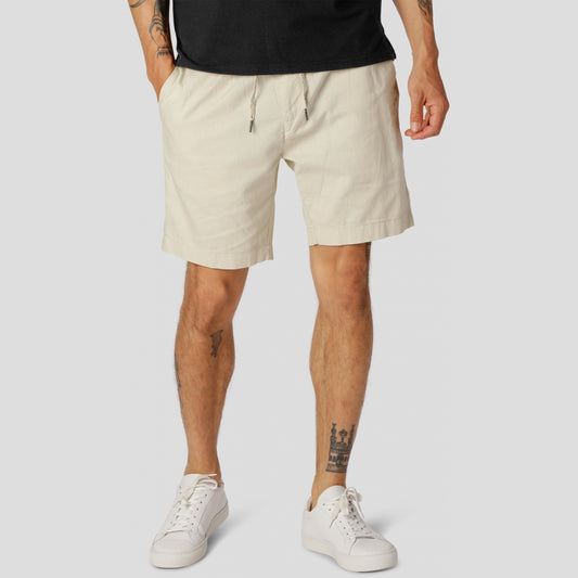 Barcelona Shorts von Clean Cut Copenhagen in Creme weiß aus 55% Baumwolle und 45% Leinen.