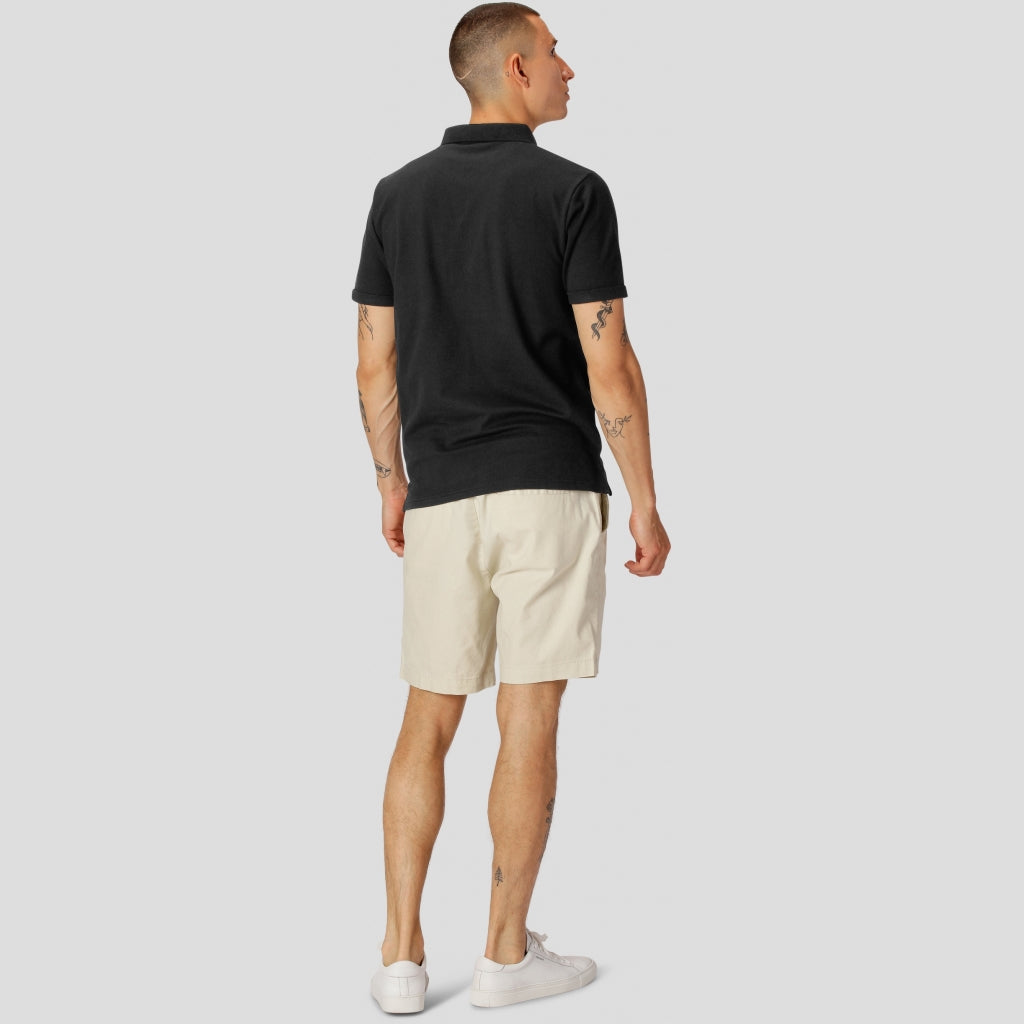 Barcelona Shorts von Clean Cut Copenhagen in Creme weiß aus 55% Baumwolle und 45% Leinen.