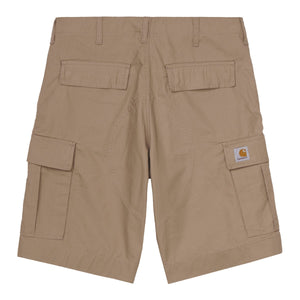 Cargo Shorts in farbe dunkelbeige mit zwei Seitentaschen und zwei Hintertaschen von Carhartt WIP.
