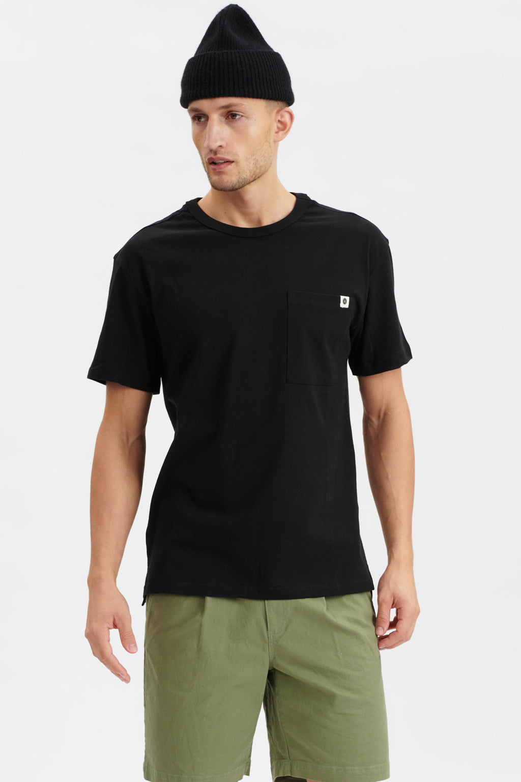 Pocket T-Shirt mit kleinem Flag Logo an der Brusttasche in der Farbe Schwarz von der Marke Anerkjendt