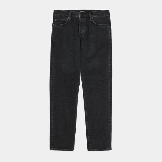 Schwarze Jeans Klondike Pant von Carhartt WIP mit normaler Passform.