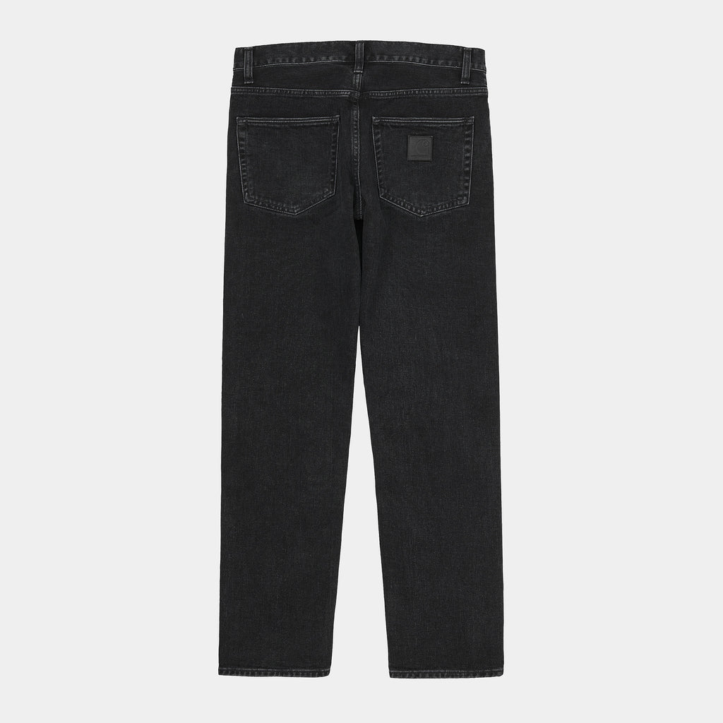 Schwarze Jeans Klondike Pant von Carhartt WIP mit normaler Passform.