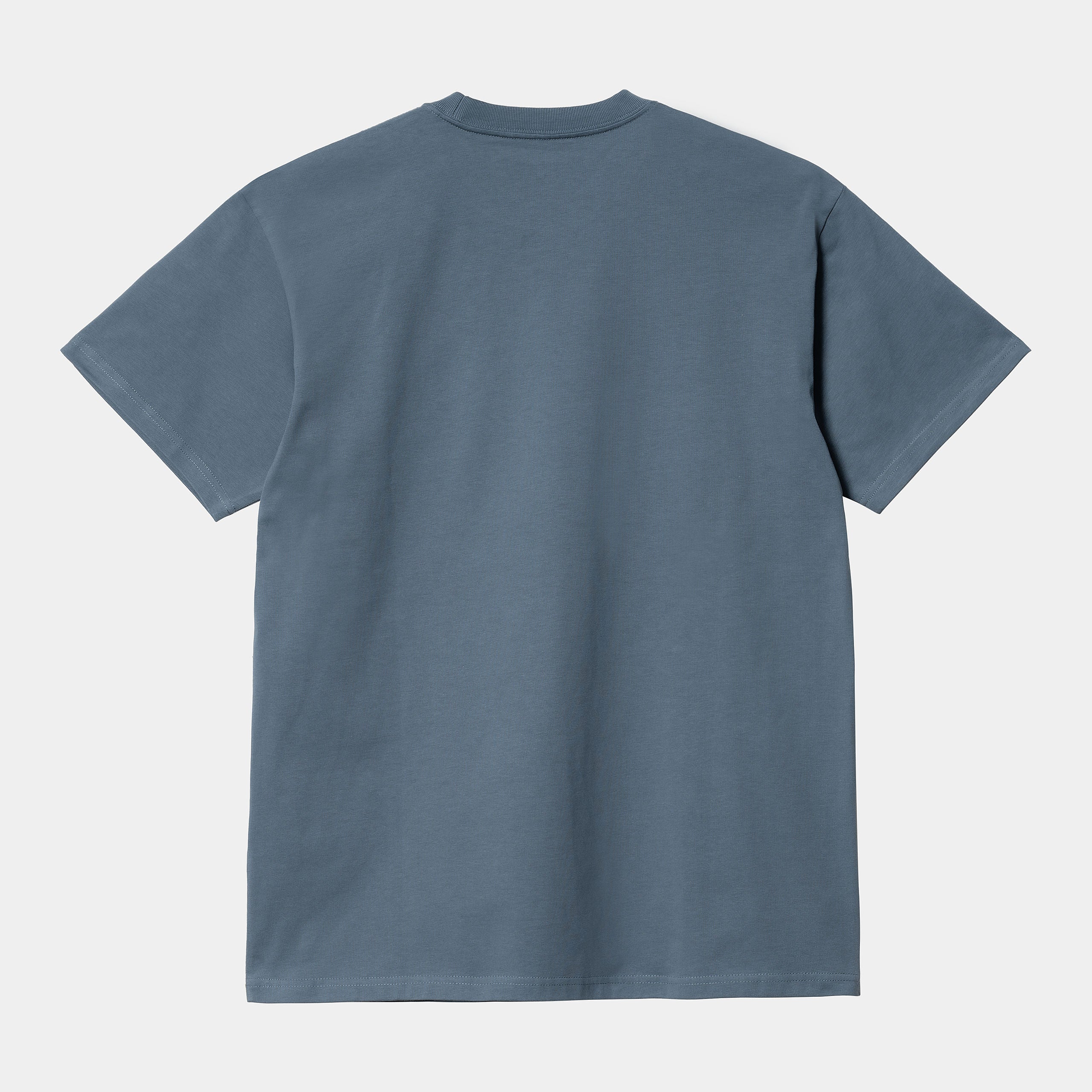 T-Shirt von Carhartt WIP mit gestickter kleiner Carhartt Welle auf der Brust in Farbe Blaugrau.