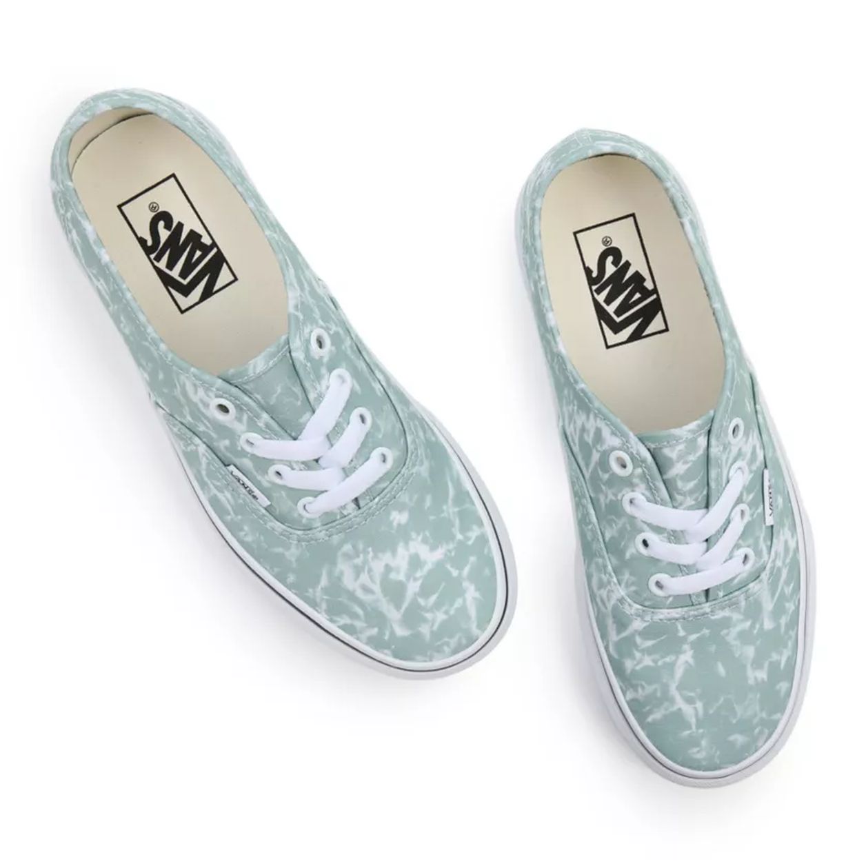 Authentic Vans in Farbe celadon green/ true White