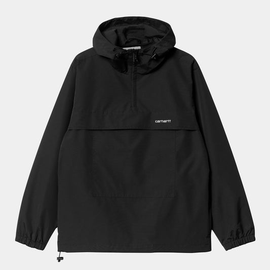 Windbreaker in schwarz von Carhartt WIP mit großer Fronttasche und zwei Seitentaschen.